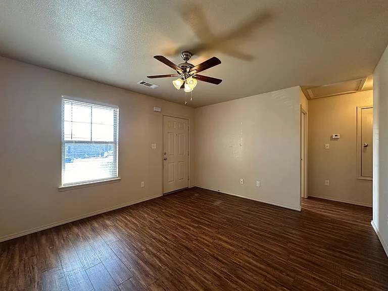 2701 Tulsa St — Photo 8