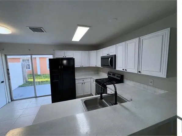 618 NE 1st St, Boynton Beach, FL