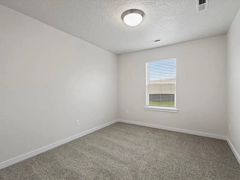 10140 W Napier Dr — Photo 10