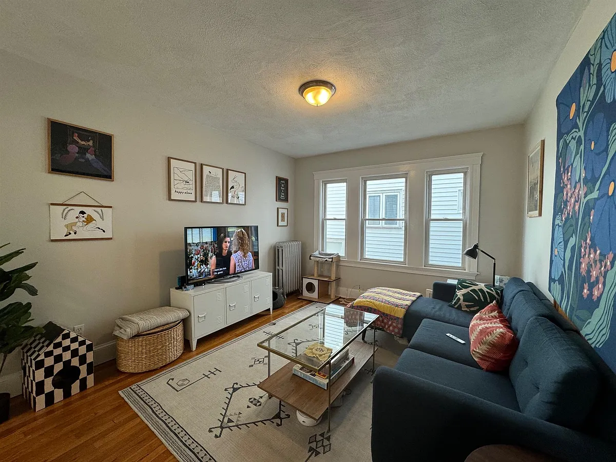 Building Photo - 12 Silvey Pl #3