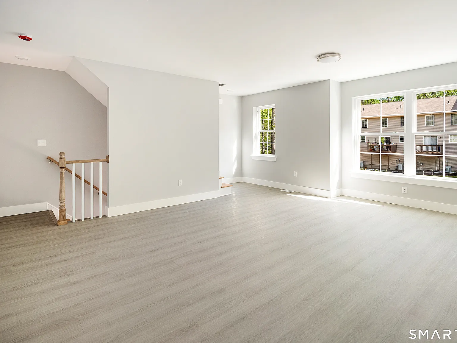 2 bed, 1.5 bath, 1320 sqft, $2,600 — Photo 3