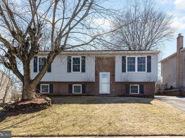 4 Reaverton Ave, Taneytown, MD 21787