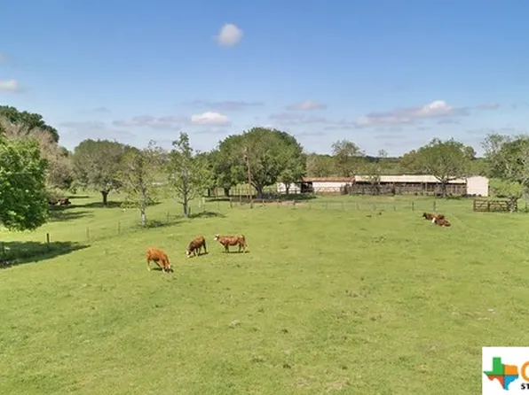 896 Fm 1683, Ganado, TX 77962