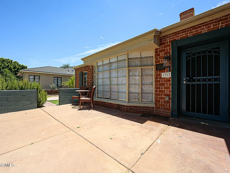 1317 W Holly St — Photo 10