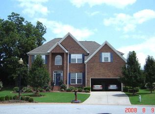 8 Spanish Moss Ln, Greer, SC 29650