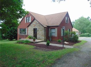 533 Vanderbilt Rd, Connellsville, PA 15425