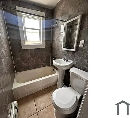 18 Porach St — Photo 2
