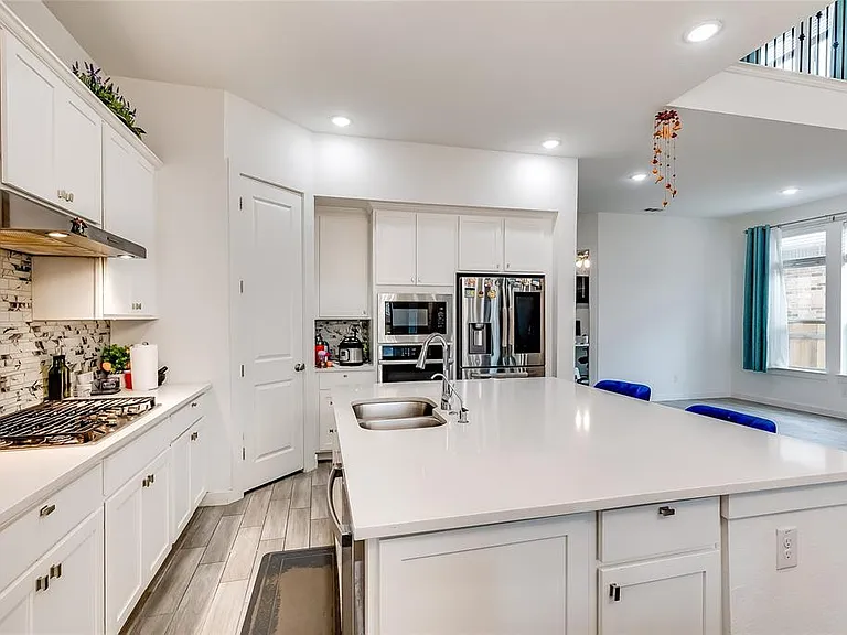 833 Whitetail Dr — Photo 17