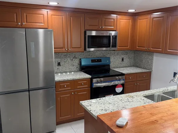 9138 SW 23rd St Suite B, Fort Lauderdale, FL 33324