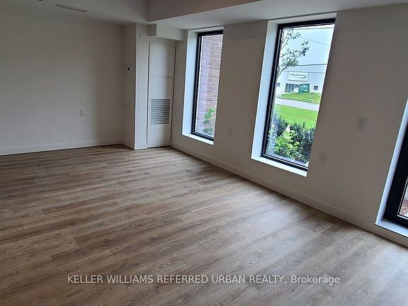 3rd image of 325 University Ave W #109