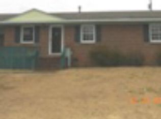 17521 Lees Mill Rd, Laurinburg, NC 28352