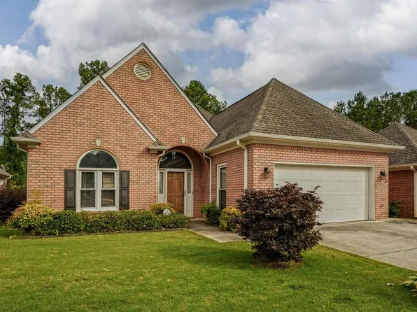 218 Crest Lake Dr, Birmingham, AL 35244