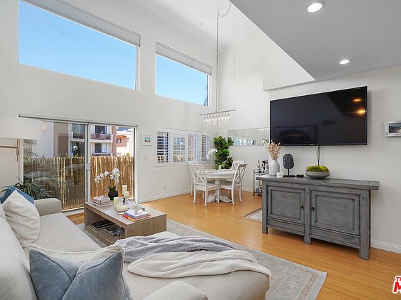2nd image of 1154 S Barrington Ave APT 305