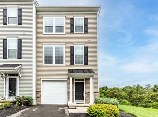 44 Truman Cir, Mc Kees Rocks, PA 15136