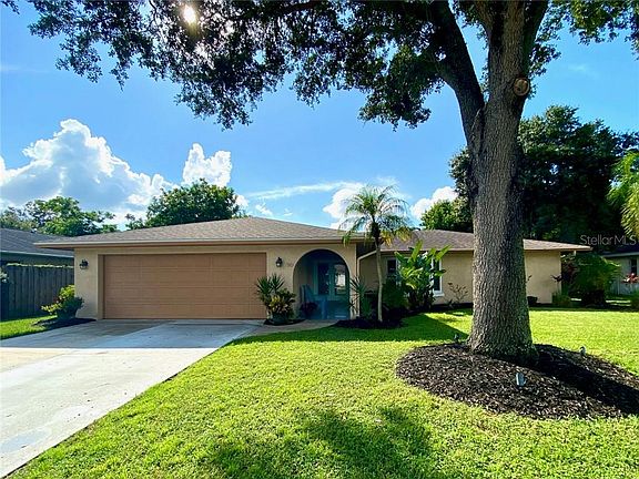 2nd image of 50 Mimosa Dr