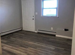 79 Oak St, Amityville, NY
