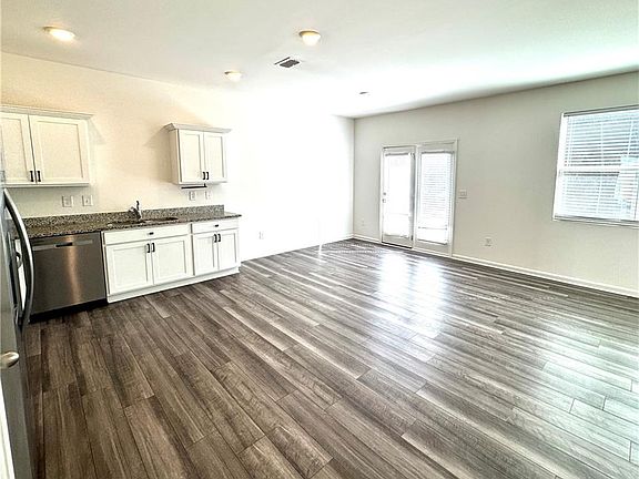 4th image of 3488 Cardinal Dr