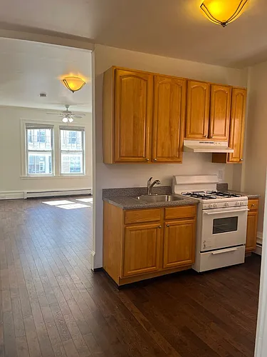 513 Bangs Ave Photo 1