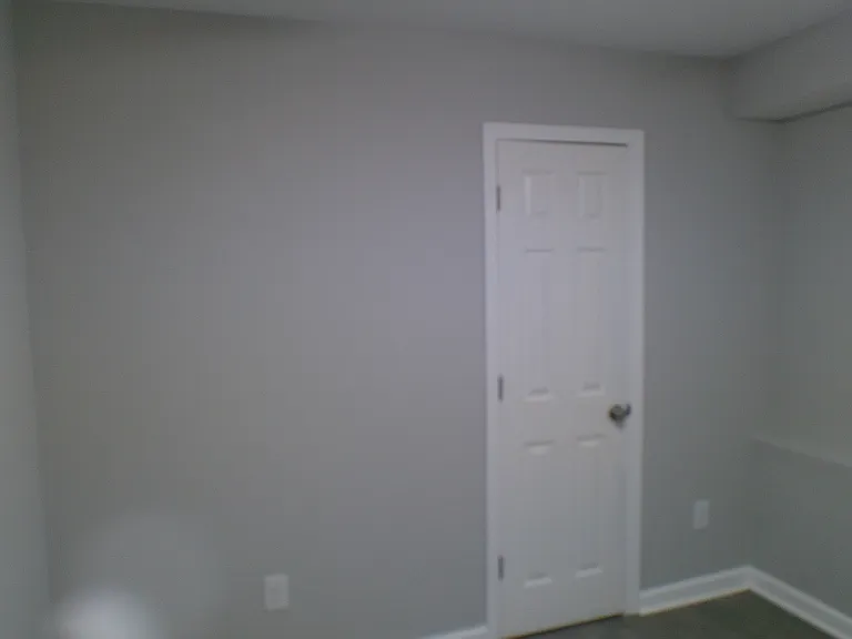 2047 Cliffton Ter — Photo 35
