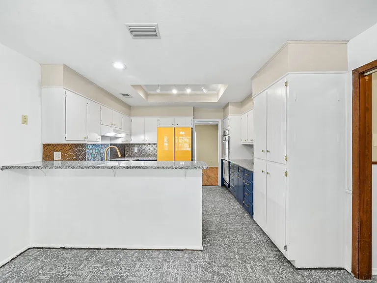 6015 Windhaven Dr — Photo 27