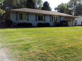 1304 Cherry Ln, Uniontown, OH 44685