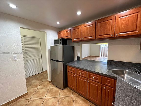 5th image of 6713 N Kendall Dr APT 601