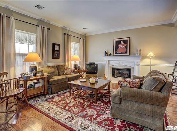 2nd image of 27 Golden Spruce Dr