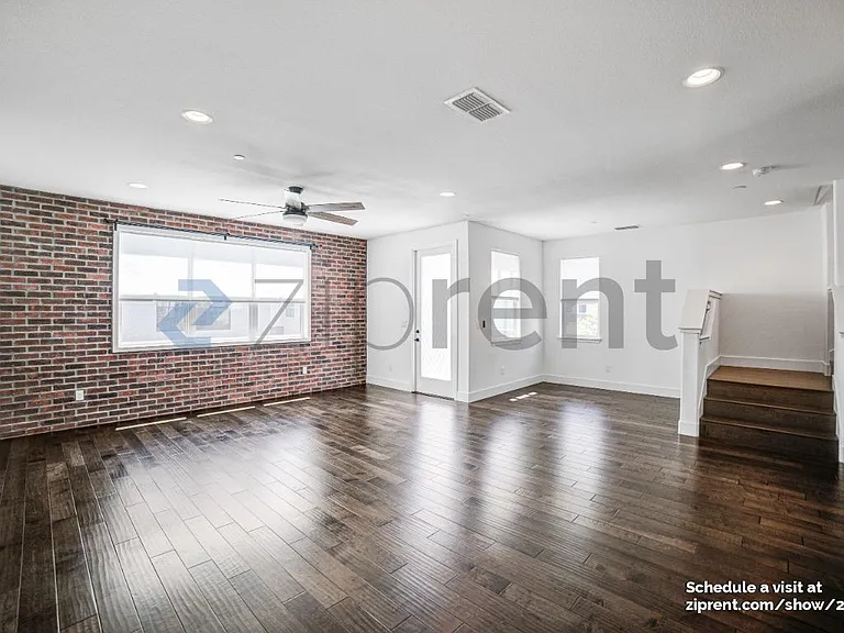 1010 Vanilla Bean Ln — Photo 3