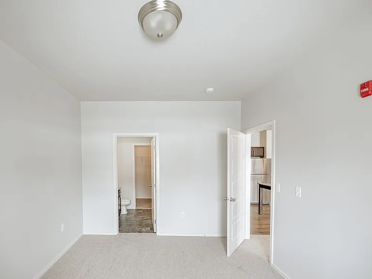 Kascade Place Apartments — Photo 96