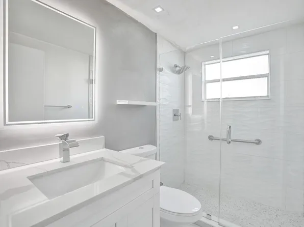 248 Saxony F, Delray Beach, FL 33446