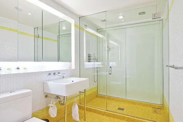 Rented by Compass | media 24