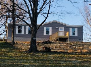 112 Carter Ln, Castalian Springs, TN 37031