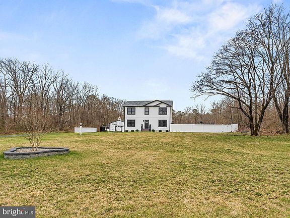 4th image of 1528 New Brooklyn Rd