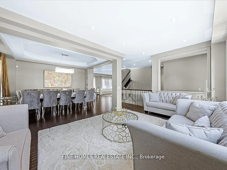 26 Gesher Cres — Photo 7