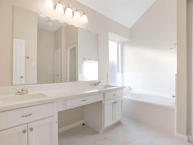 14515 Bradford Colony Dr — Photo 17