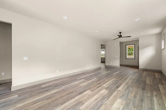 229 Edgewood Rd S — Photo 5
