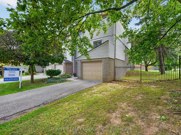 300 Sandringham Cres #34, London, ON N6C 5B4
