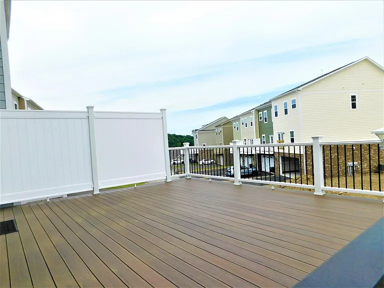 152 Seneca Pl — Photo 28