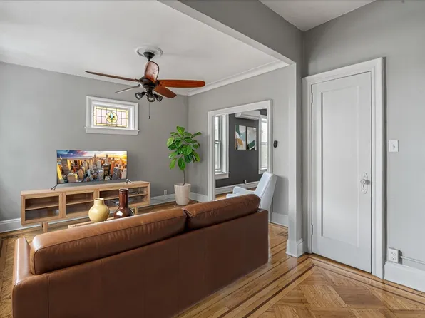 9204 Ridge Boulevard image 6 of 36