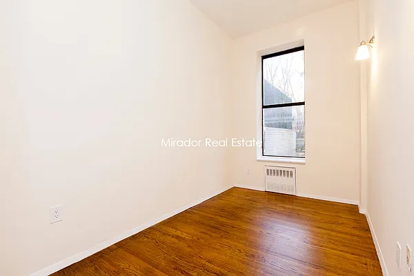 Rented by Mirador Real Estate | media 6
