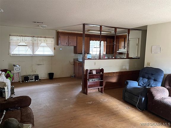 4th image of 554 Canterbury Farms Road