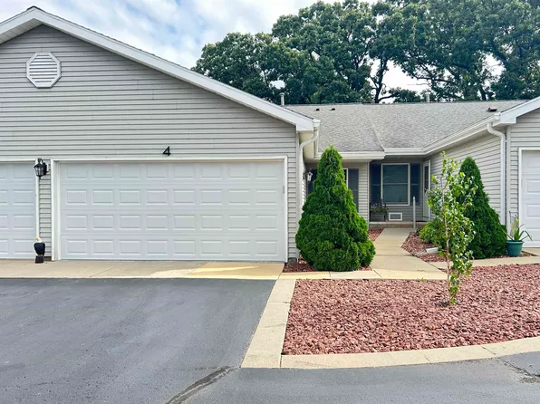 511 W Griswold St, Ripon, WI 54971