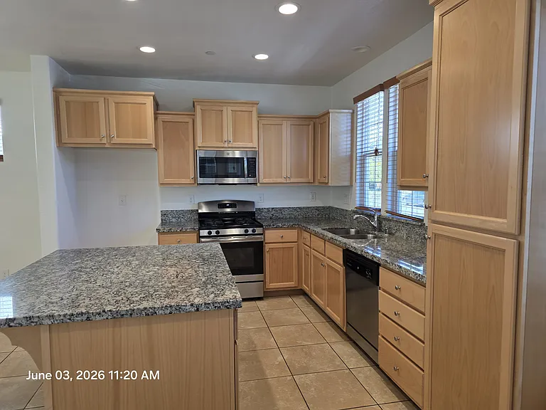 1816 Golden Willow Ave — Photo 33
