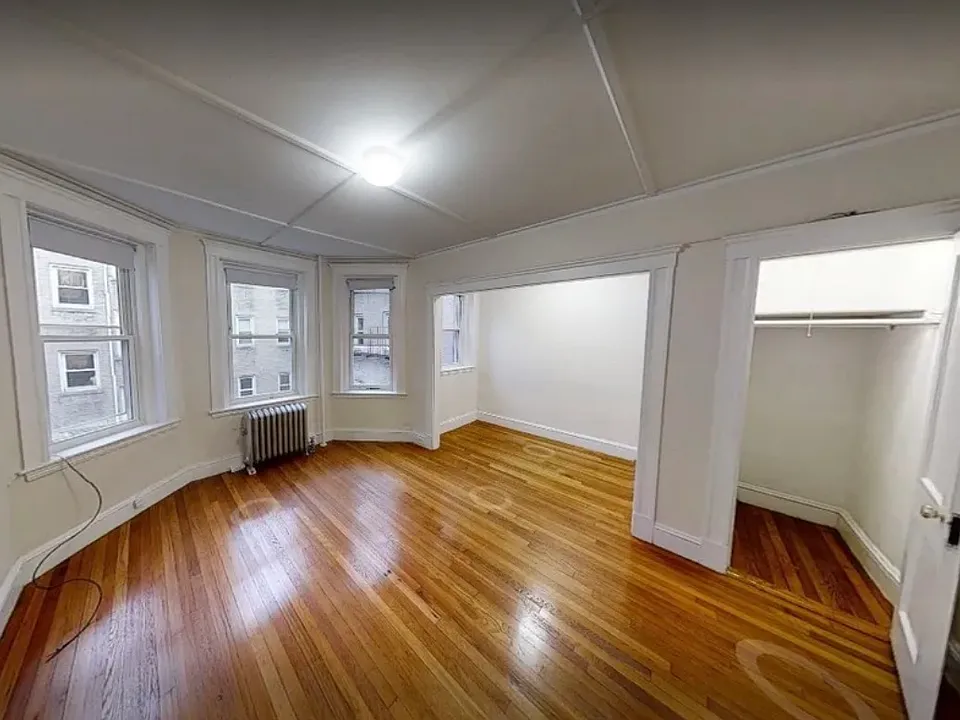1161 Boylston St #32