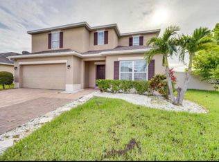 375 Granada Blvd, Davenport, FL 33837