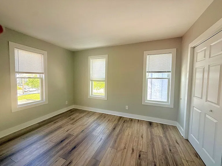 42 N State St #B — Photo 4