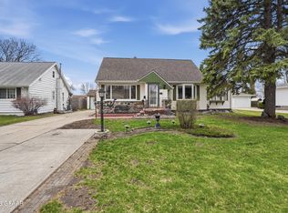 442 5th Ave SE, East Grand Forks, MN 56721