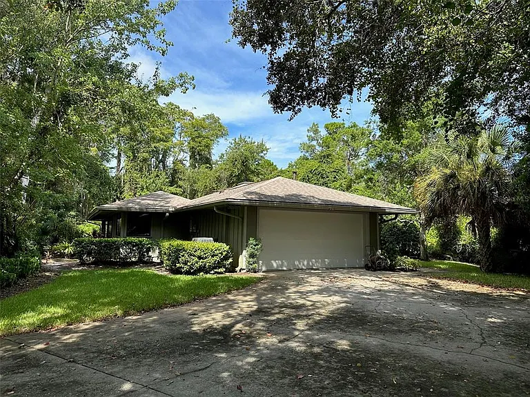 340 Troon Ct — Photo 1