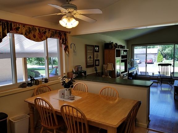 5th image of 61 N Glenview Ave