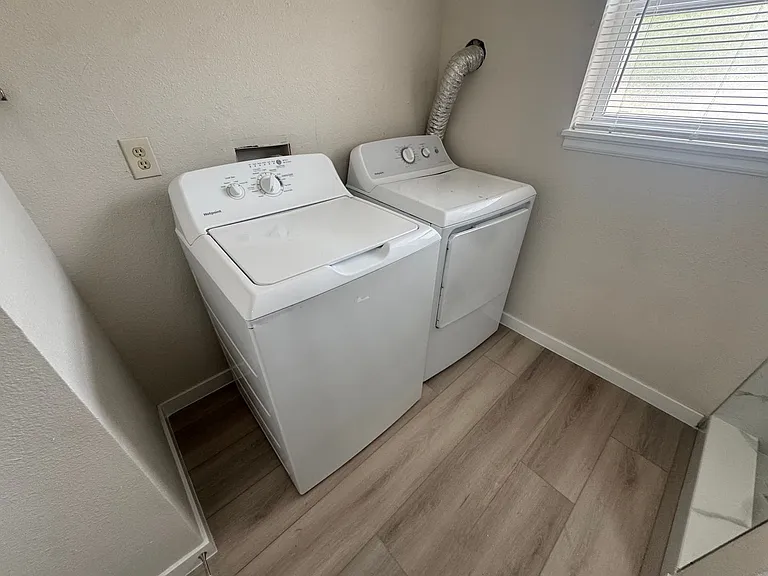16004 E Adriatic Pl — Photo 23